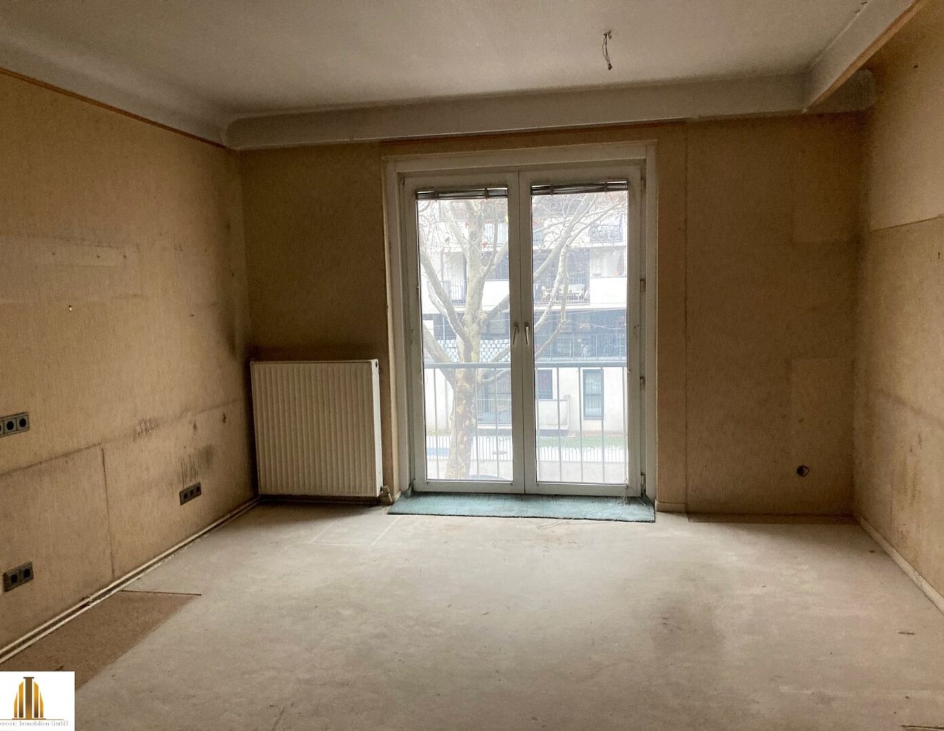 Sanierungsbedürftige 3 Zimmer-Wohnung unweit vom Messezentrum