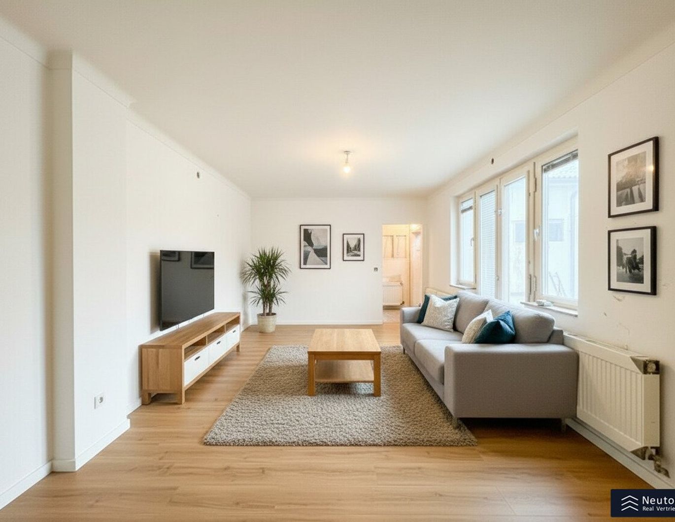 KERNSANIERT - ERSTBEZUG - BEZIEHBAR AB 01.12.2025 - CHARMANTE 2 ZIMMER-WOHNUNG - MODERNES DESIGN - LICHTDURCHFLUTET - GROß-ENZERSDORF