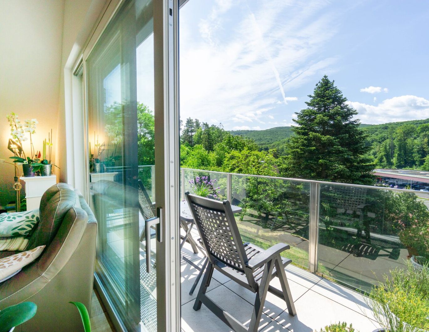 Stilvolle Dachgeschoß-Maisonettewohnung mit einzigartigem Naturpanorama