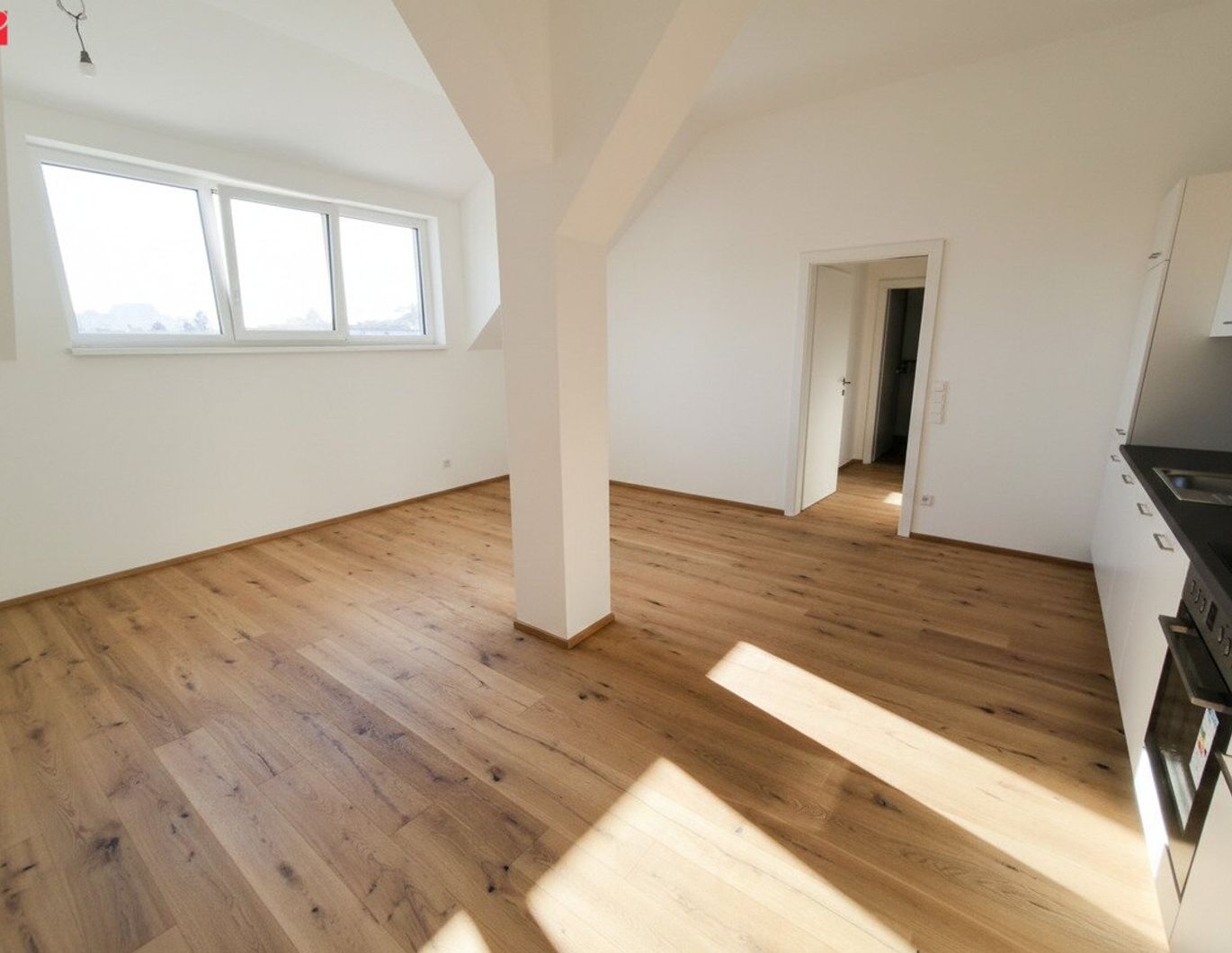 Erstbezug: Neu sanierter Wohntraum in zentraler Lage!