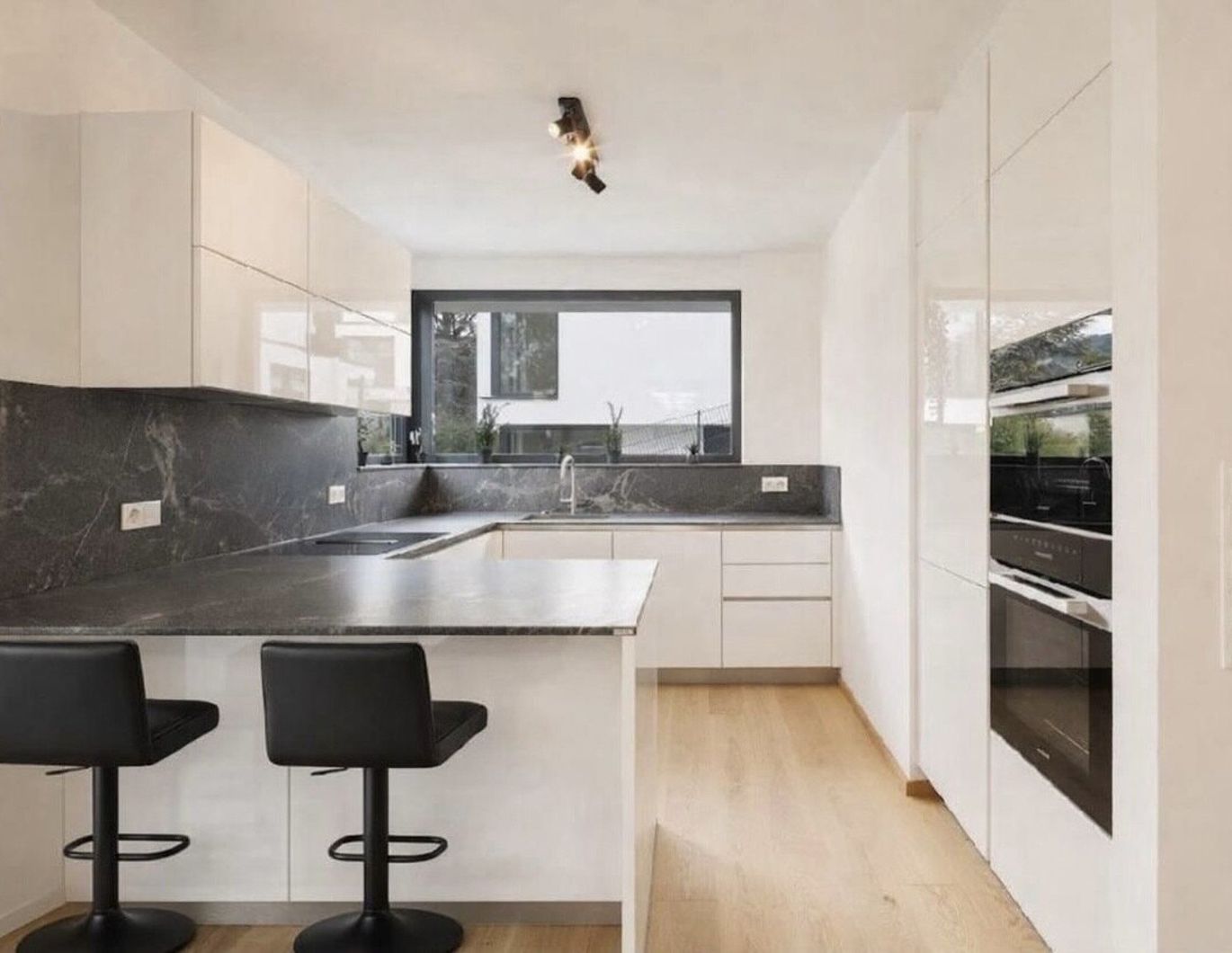 KLEINE LUXUS VILLA im 1190 Wien