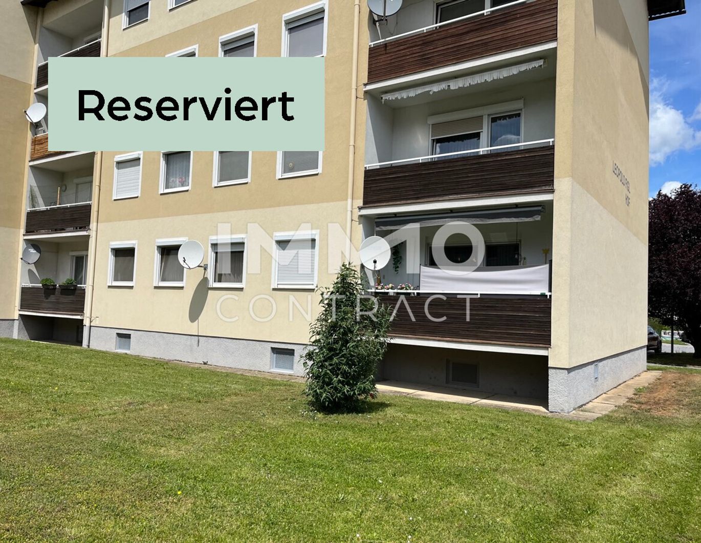 Helle Wohnung mit Loggia und Autoabstellplatz