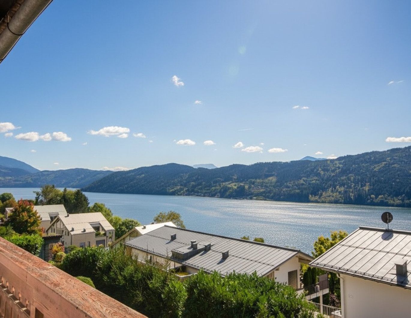 UNVERBAUBARER UND WUNDERSCHÖNER SEEBLICK! VERWIRKLICHEN SIE SICH IHREN TRAUM VOM EIGENEN ZUHAUSE!