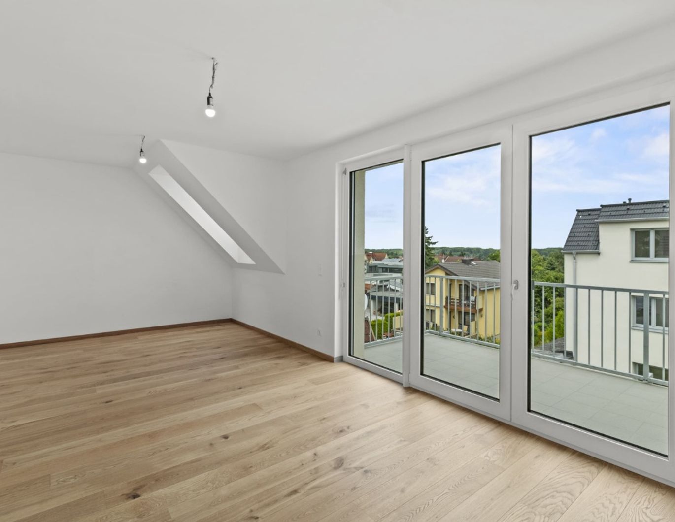 ++ NEUBAU-Highlight ++ ERSTBEZUG mit hochwertiger Ausstattung