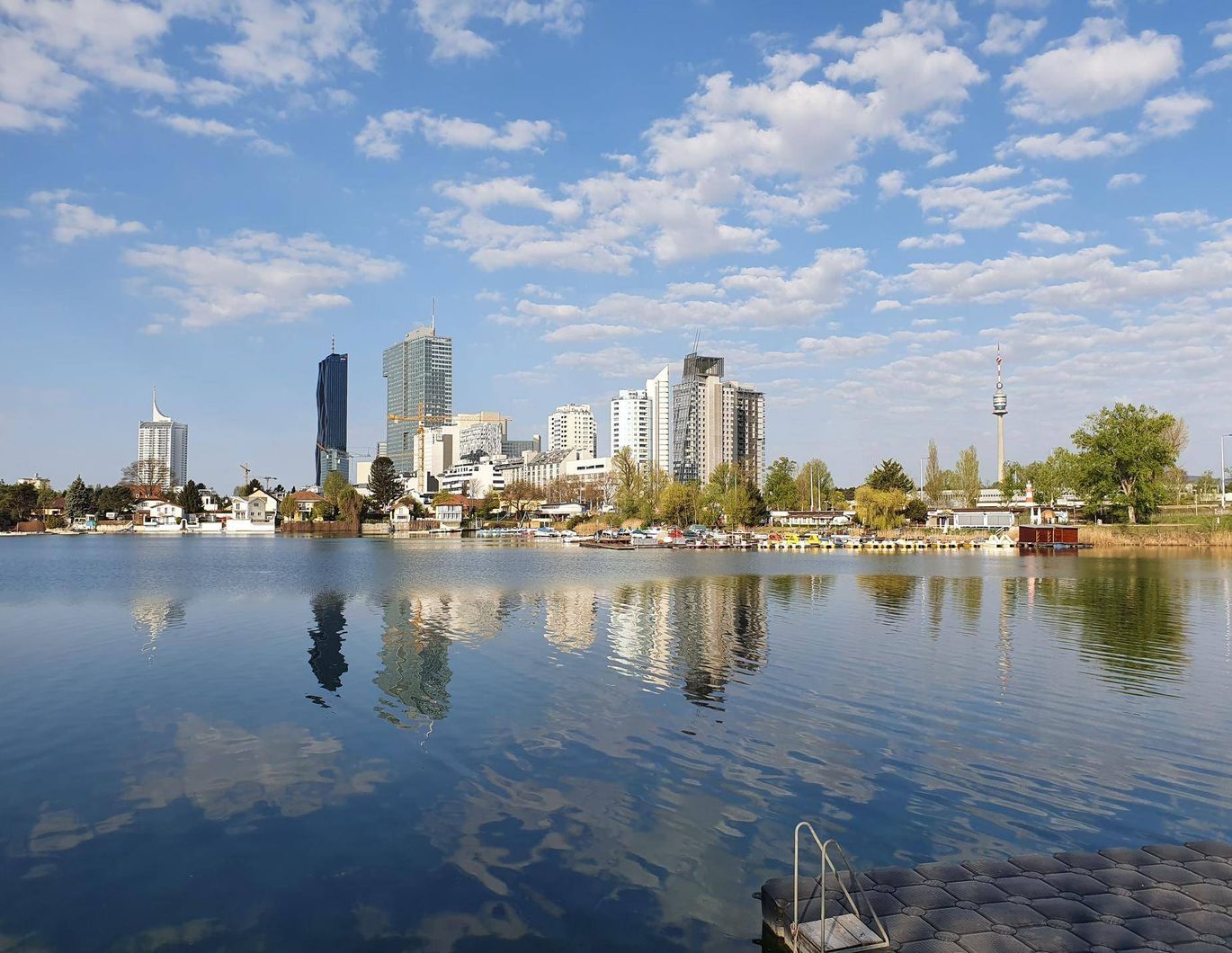 2 rooms apartment, fully furnished near Alte Donau