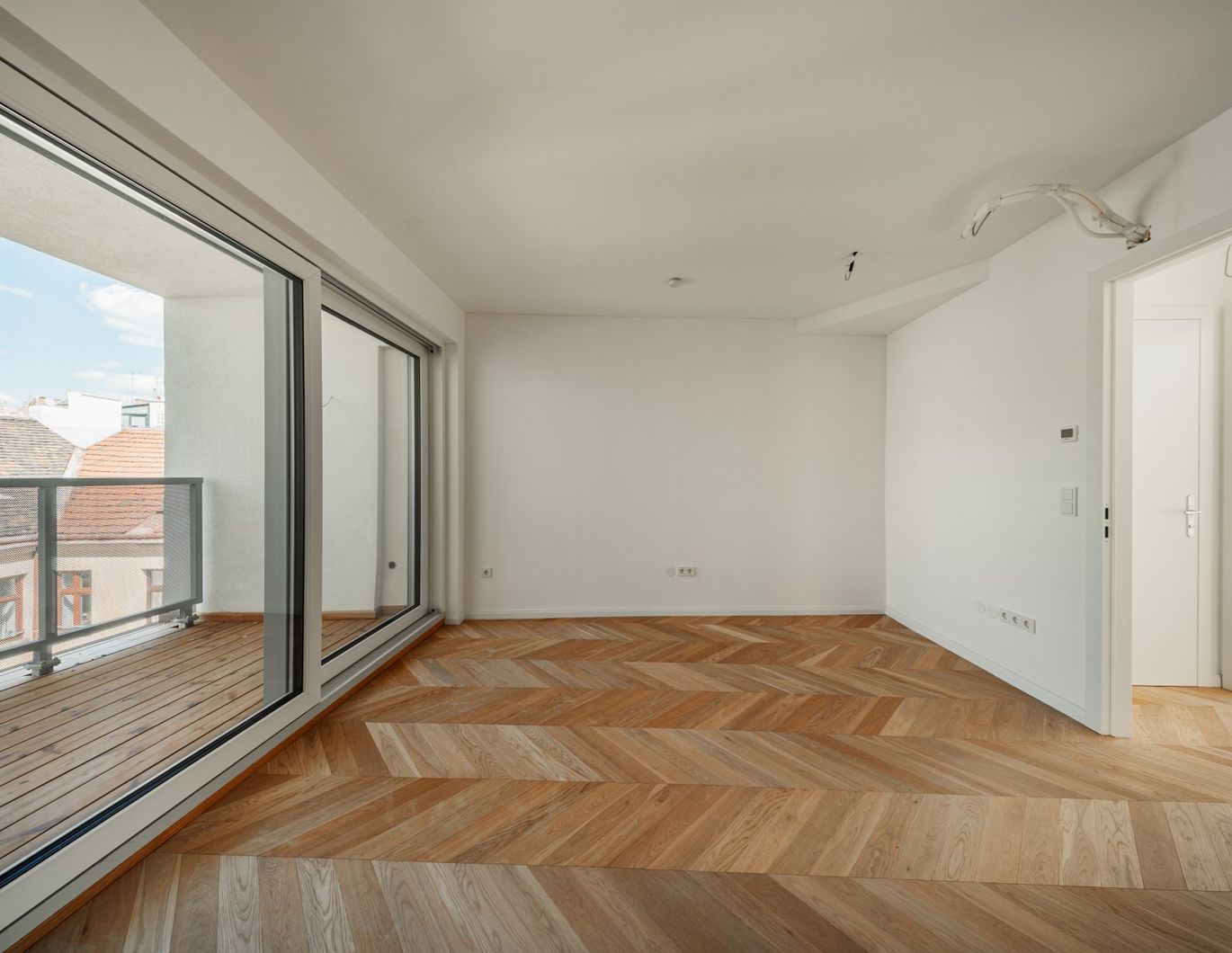Helle Wohlfühloase mit Balkon