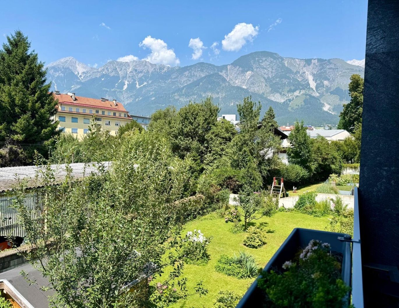 Großzügige Familienoase mit Garten, Terrasse und Arbeitsloft zentral in Hall