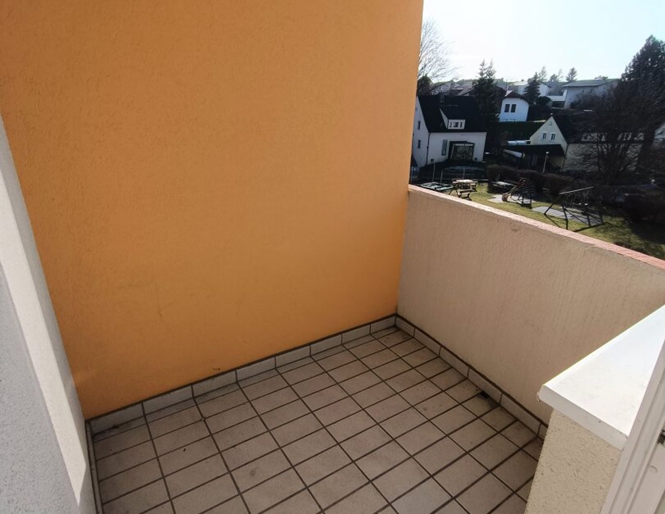 Schöne 2-Zimmer Wohnung (ohne Lift)