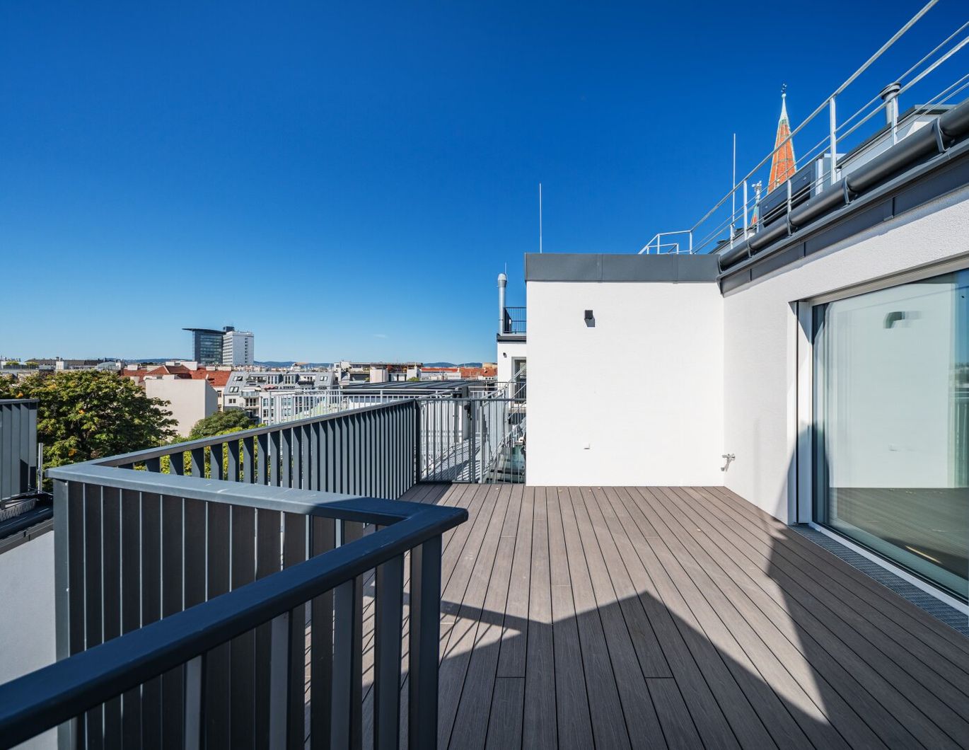 The Legacy - Zukunft berührt Geschichte