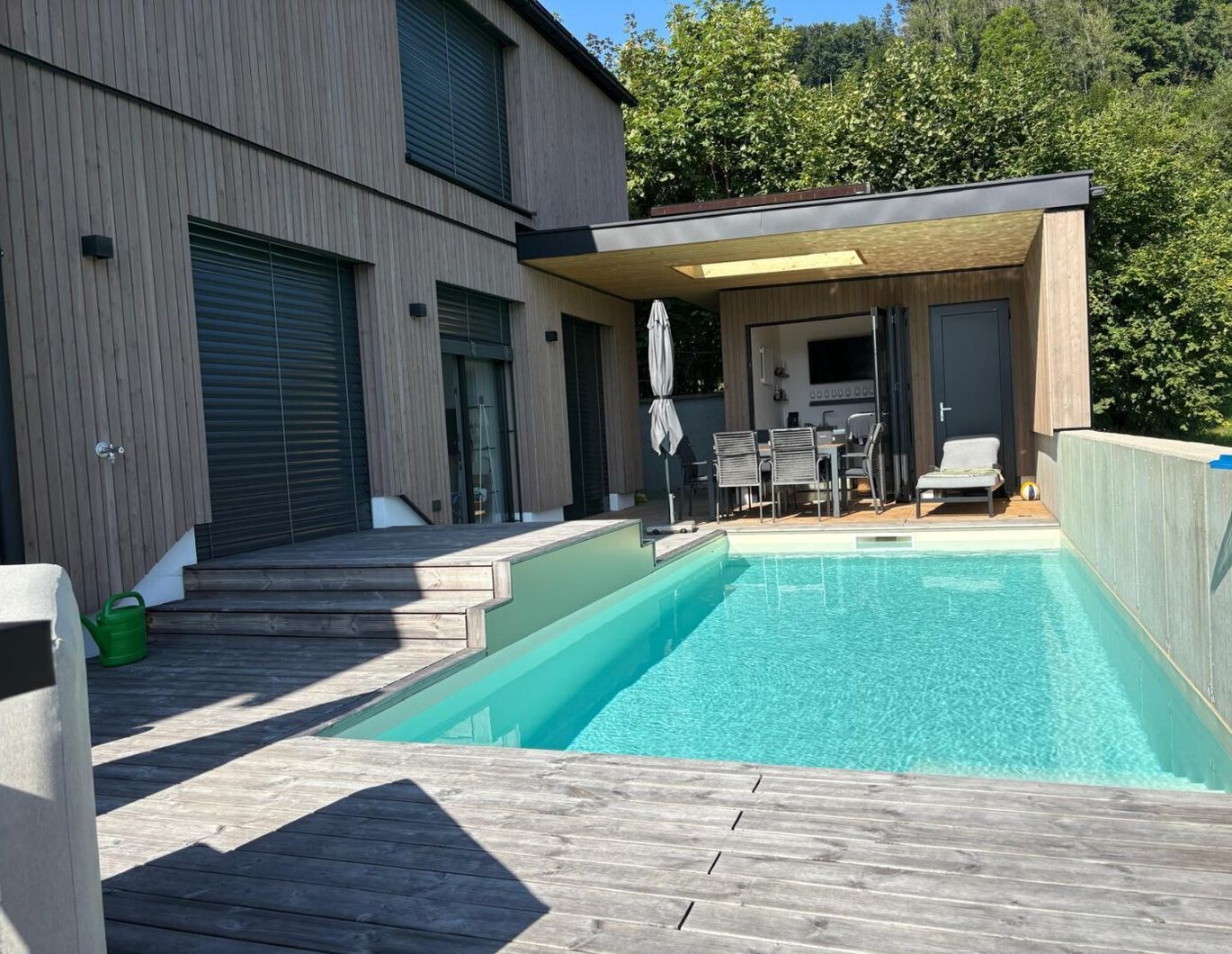 Traumhaus mit Seeblick und Pool / Provisionsfrei