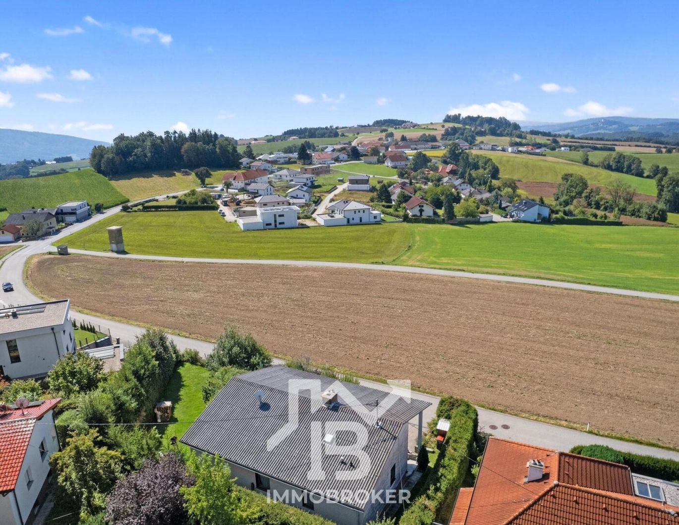 Einfamilienhaus mit traumhaftem Fernblick Richtung Linz - sofort bewohnbar und mit großem Aufwertungspotenzial