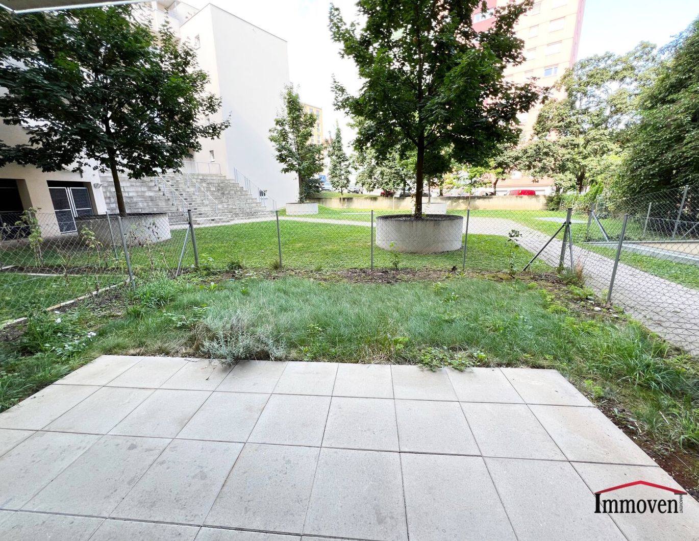 Helle 2-Zimmerwohnung mit Terrasse und Gartenanteil!