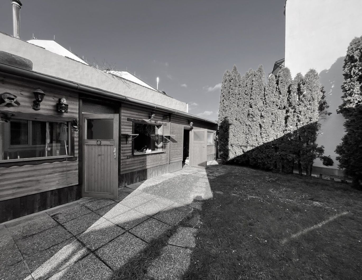 Mehrfamilienhaus oder zwei Wohnungen