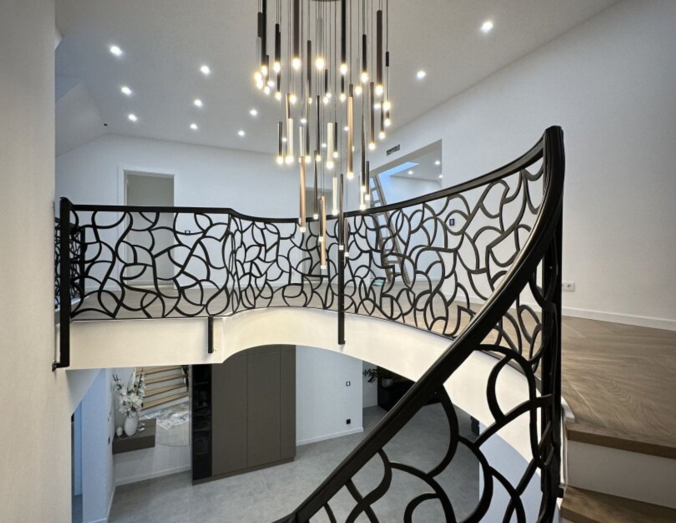 SUPER PREIS!! Exklusives Traumhaus mit Garten, Dachterrasse und Seezugang - Modernes Wohnen auf 365 m² mit Pool!!!