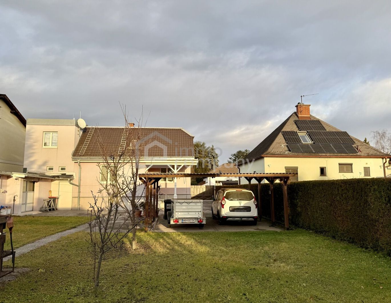 Renovierungsbedürftiges Einfamilienhaus mit großem Grundstück und viel Gestaltungspotenzial in ruhiger Lage, 32min bis Wien Hauptbahnhof