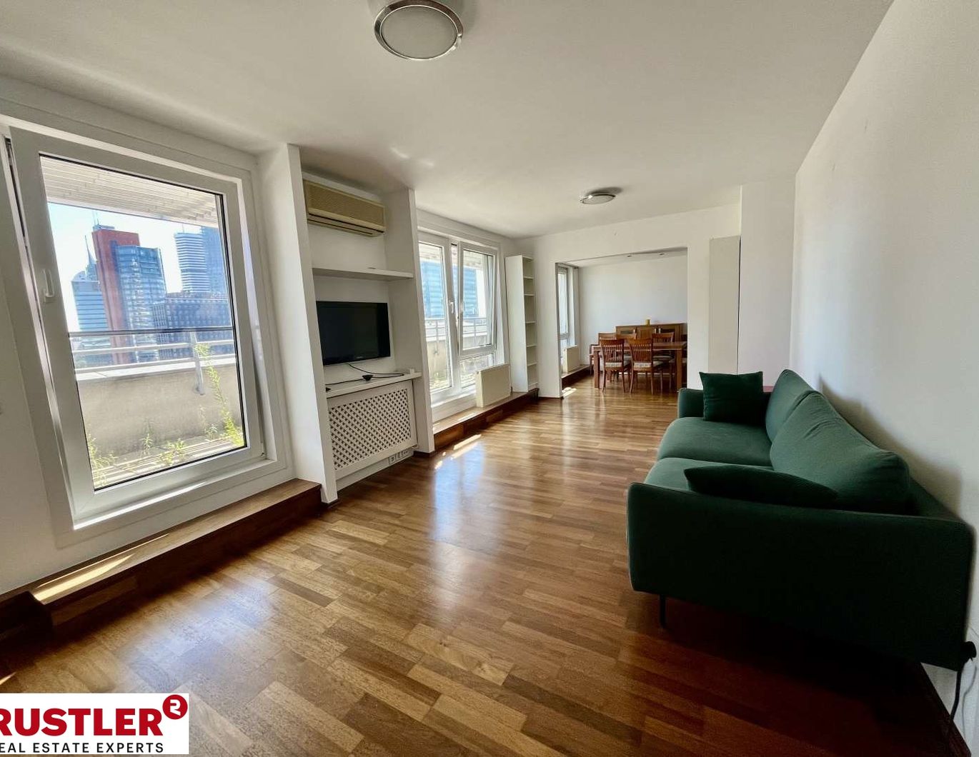 Möblierte Terrassenwohnung im 9. Stock des Mischek Towers - zu vermieten