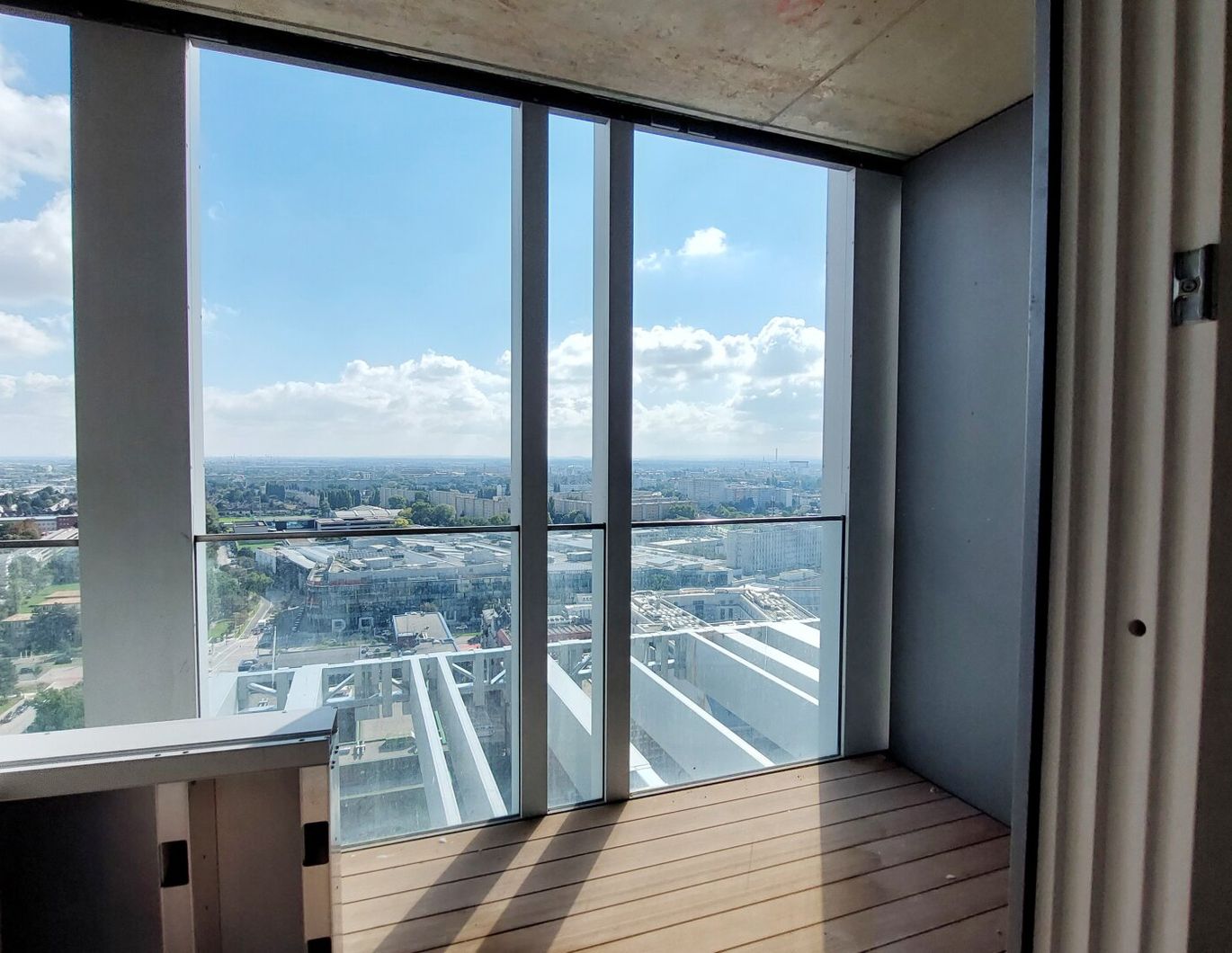 Modernes Wohnen mit Pool & Sauna - TOWER HOMES