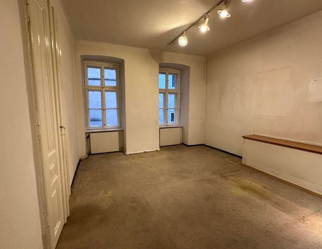 Sanierungsbedürftiger Altbau-Eigentum im 9., Bezirk