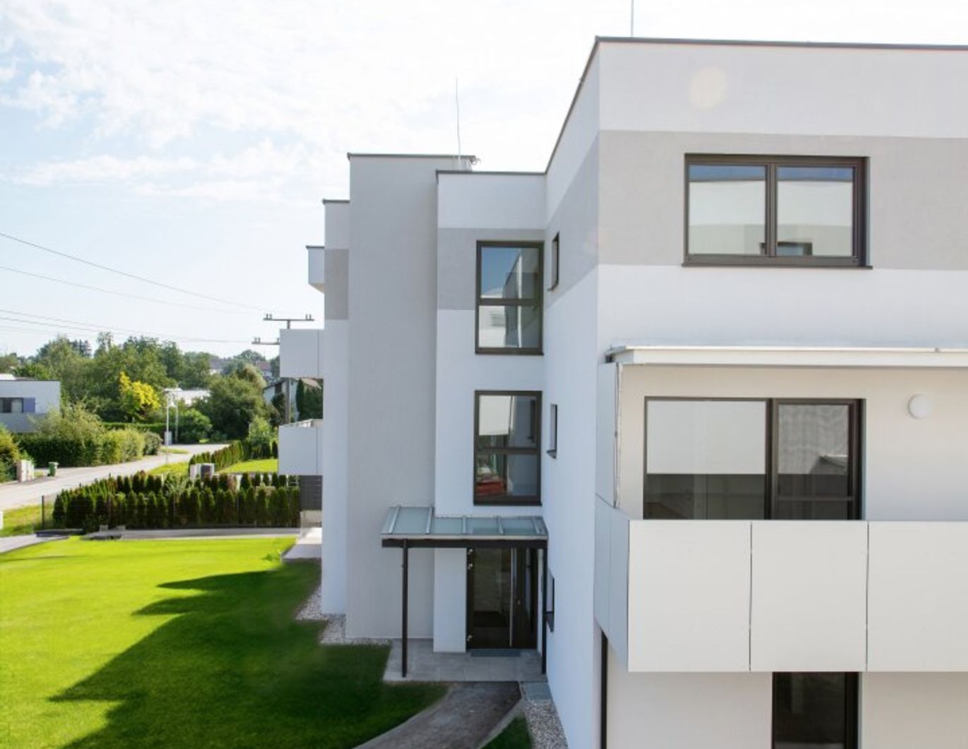 Interessante 3-Zimmer-Neubauwohnung mit Gartenbereich und großer Eckterrasse - Top 3/1