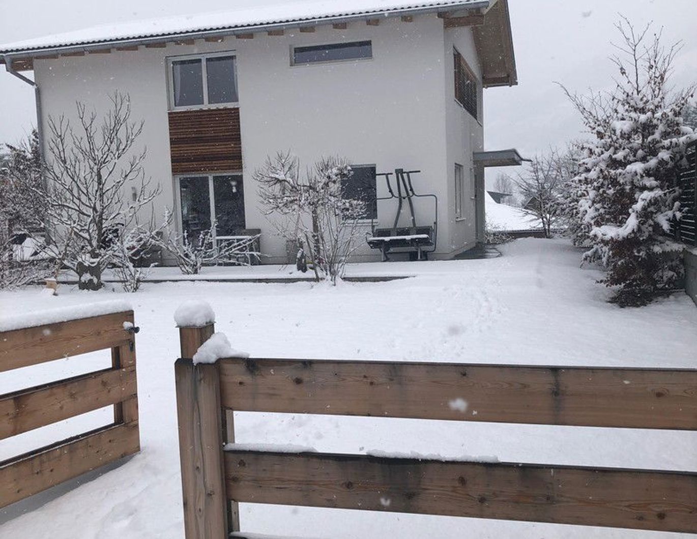 Haus in sonniger Lage am Golfplatz Westendorf mit separater voll möblierter Ferienwohnung