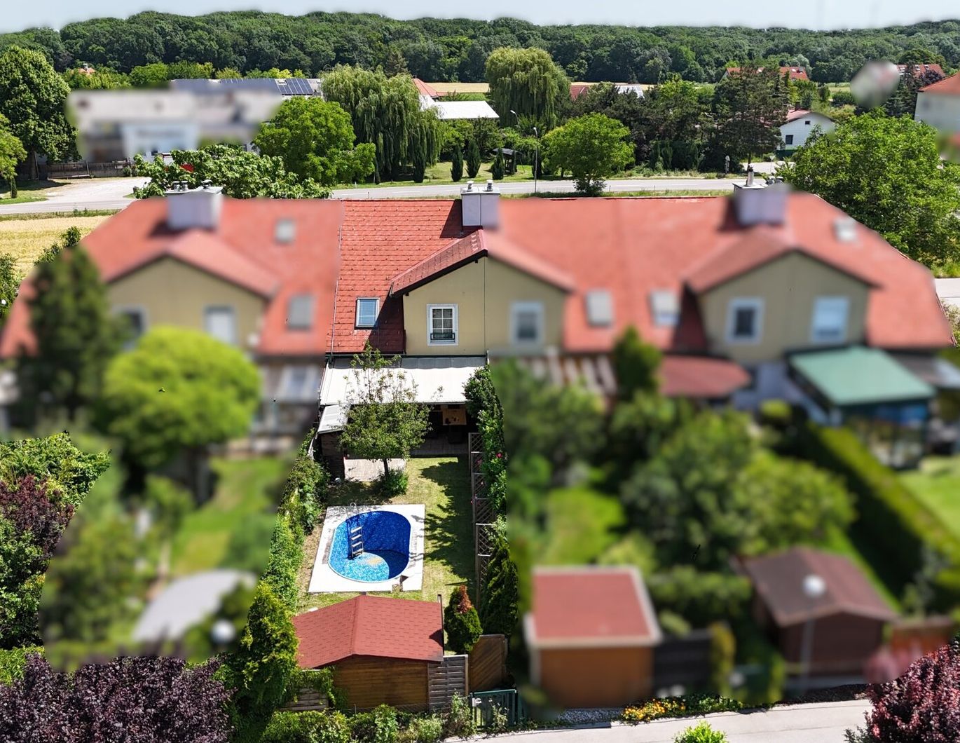 Ein Ort zum Wohlfühlen in Tattendorf - mit Garten, Pool und Charme!