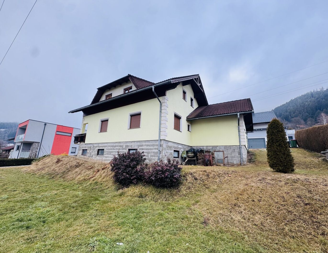 Kraubath an der Mur: Einfamilienhaus mit 4 Zimmer, 2 Bäder und großem Grundstück