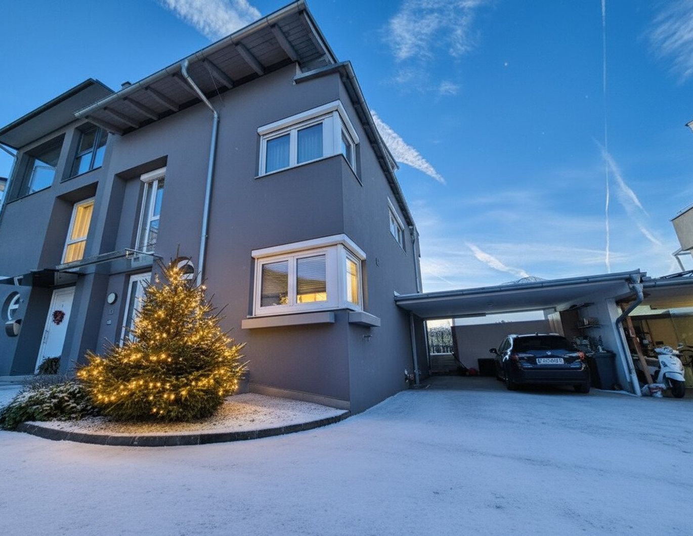 Ihr Wohntraum für 2026 ! Topmoderne-Haushälfte in einer elitären sonnigen Ruhelage !