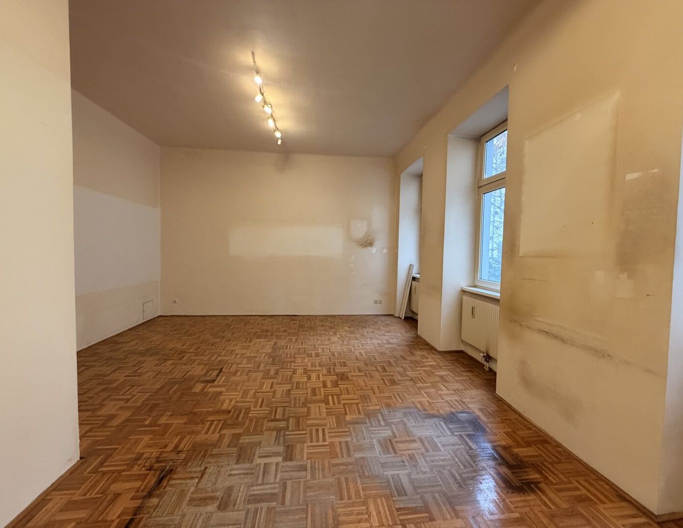 Pantzergasse - Altbaugarconniere Nähe U4/U6 zu vermieten