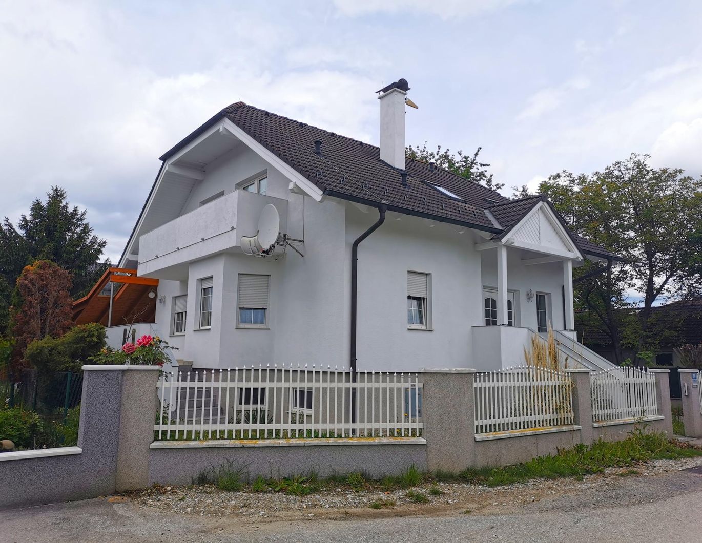 Einfamilienhaus mit Pool