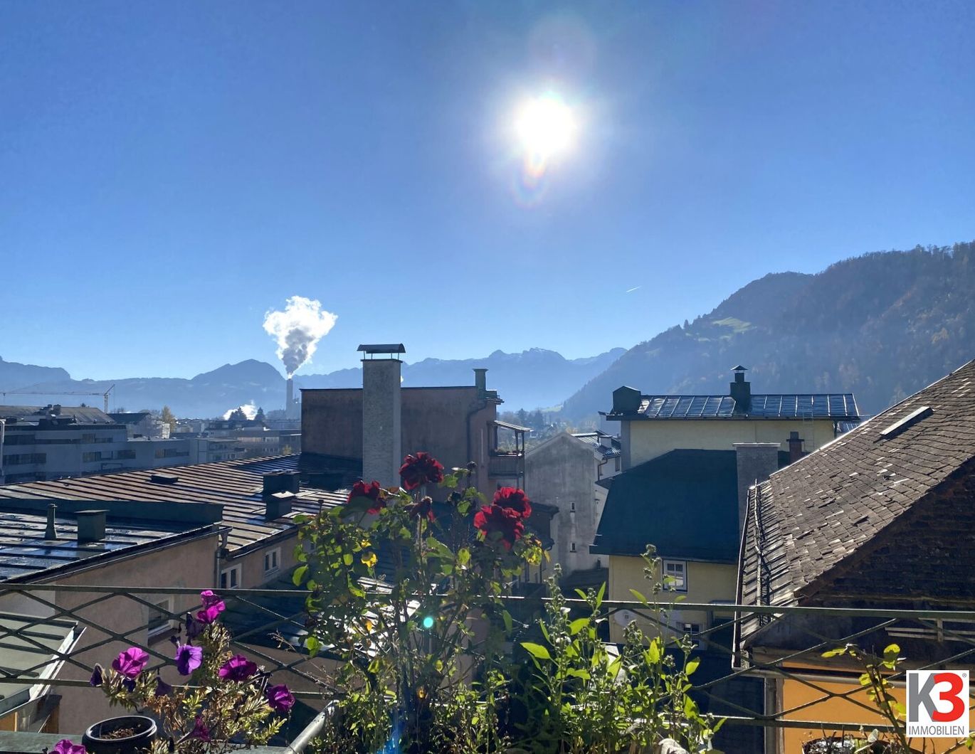 K3 - Helle PANORAMA-LOFT inklusive ca. 20 m² ÜBERDACHTER TERRASSE mit traumhaftem Berg- und Weitblick inmitten der HALLEINER ALTSTADT!