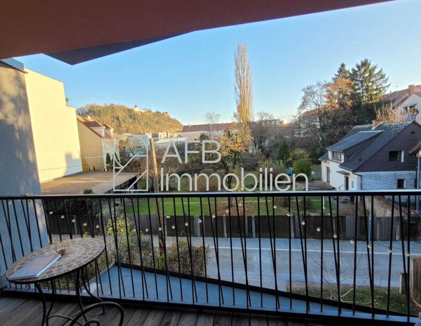 Schöne kleine 2-Zimmer-Wohnung mitten in Lend mit Terrasse und Tiefgarage zu vermieten