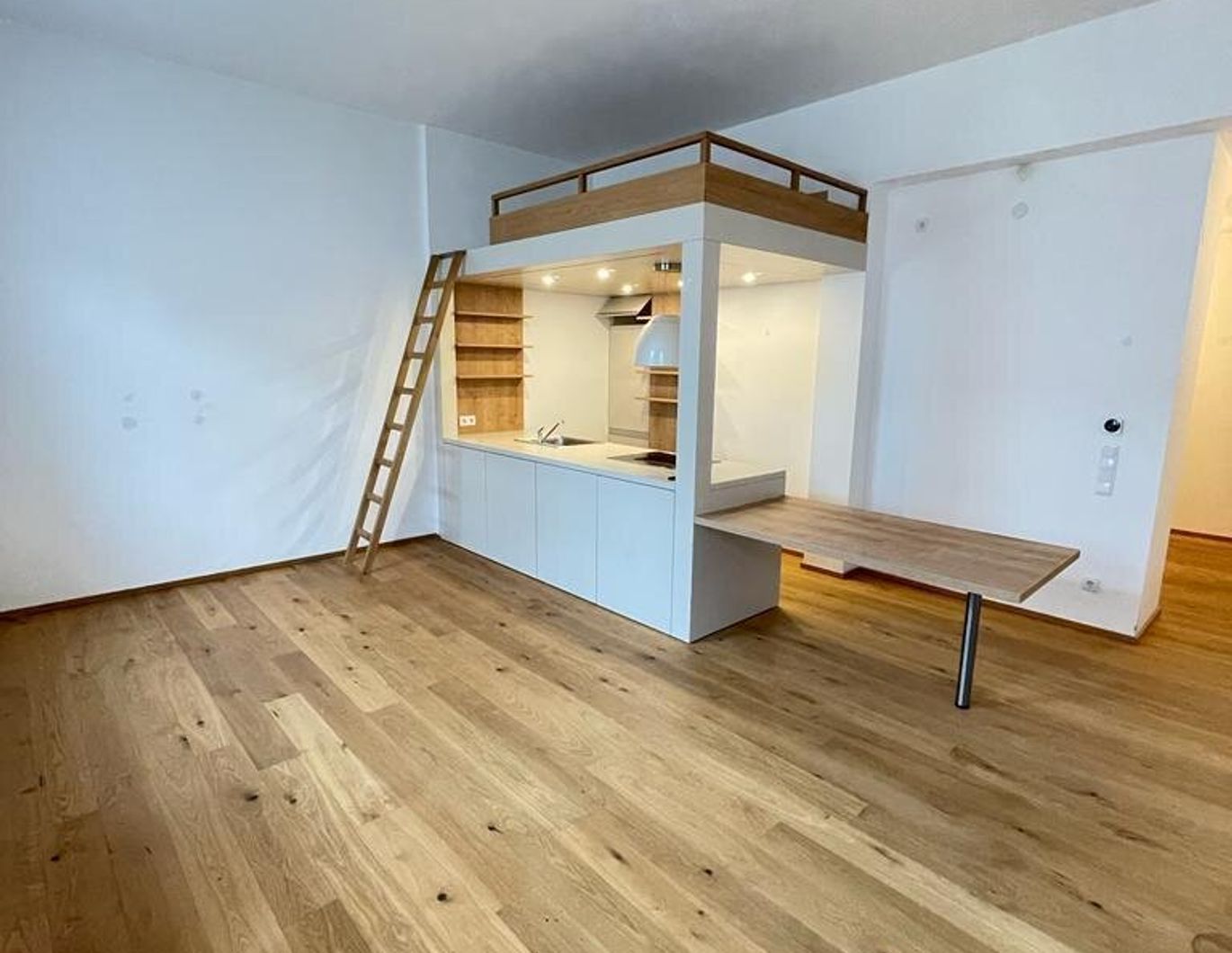 Nähe Naschmarkt: Historischer Altbau trifft modernes Wohngefühl