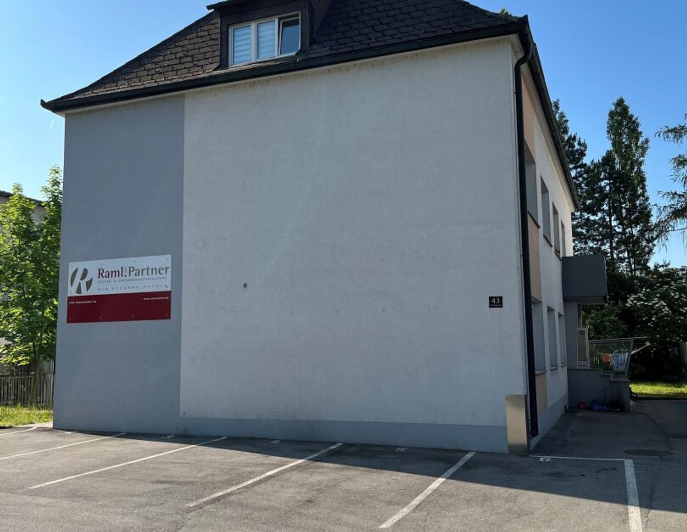 Helle Familienwohnung Neue Heimat!
