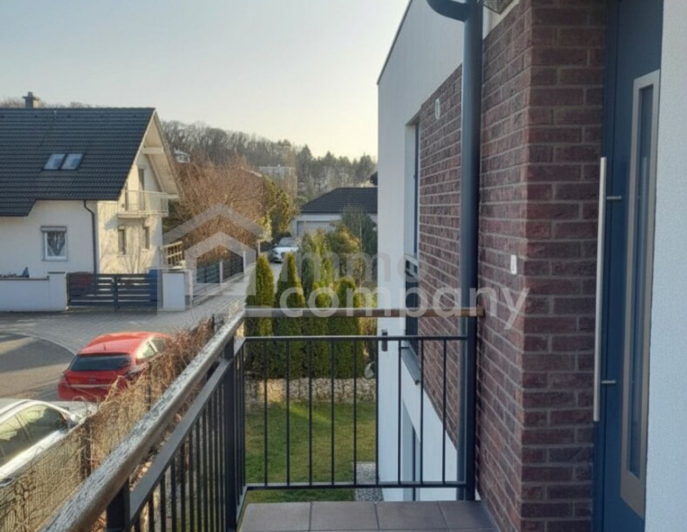 Wohntraum in Grünruhelage: 3 Zimmer mit Balkon und Parkplatz & Top-Energieeffizienz (PV + Wärmepumpe) ☀️