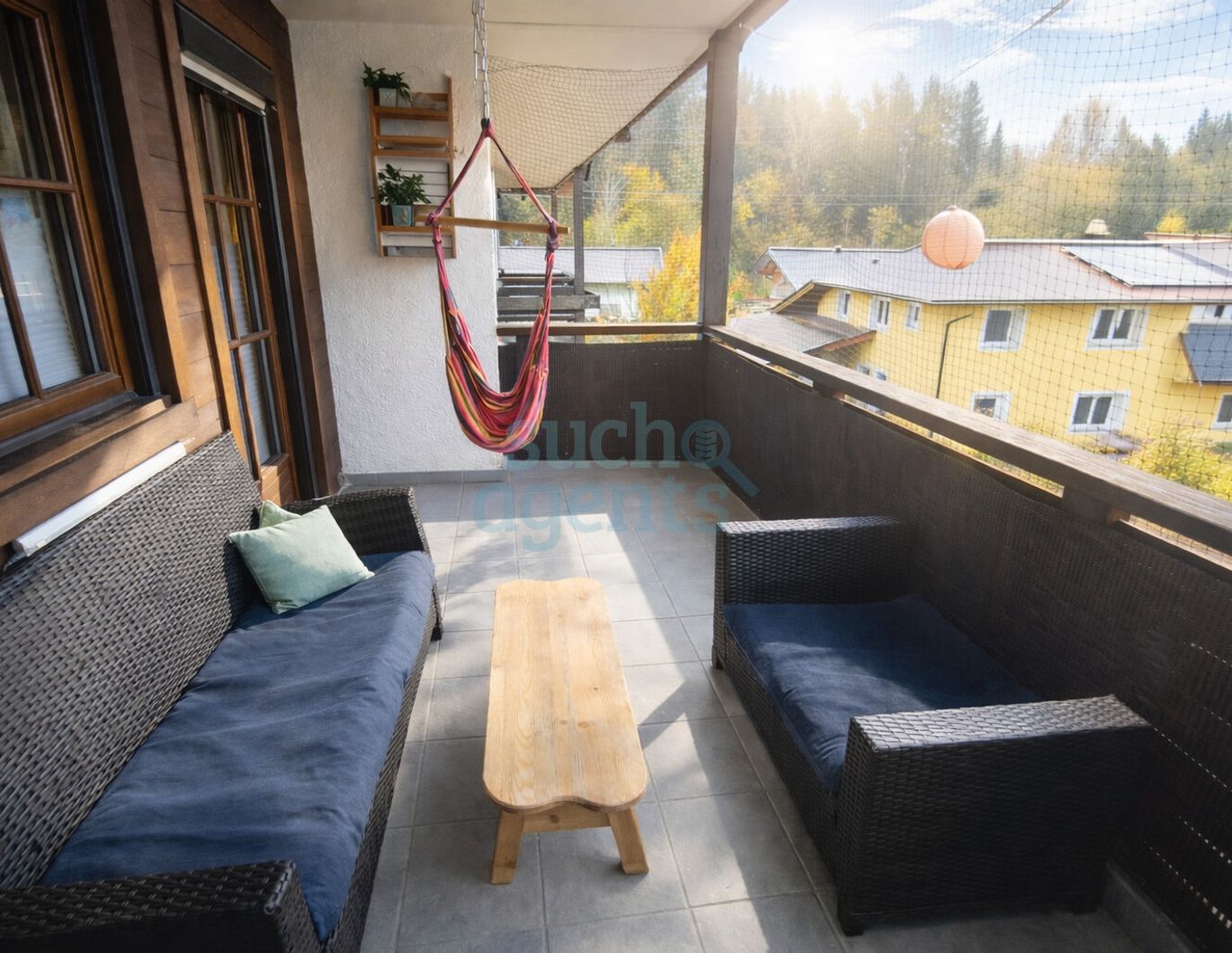 Neuer Preis! Gepflegte 4-Zimmerwohnung mit 2 Balkonen und Garagenparkplatz in Top Lage