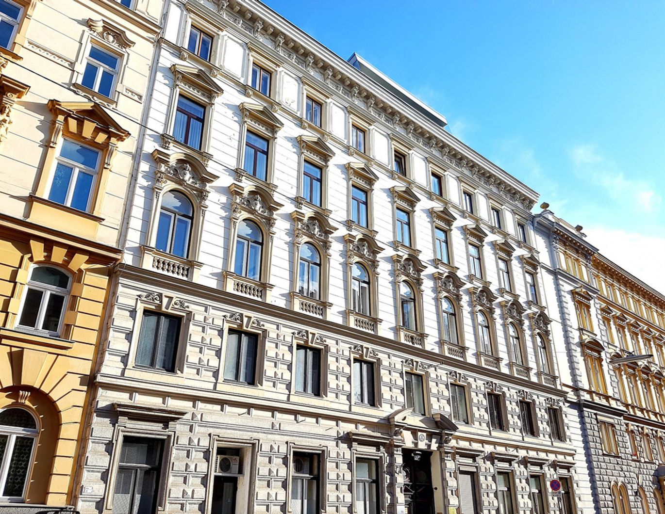 TOPLAGE - NÄHE BELVEDERE | OPTIMAL AUFGETEILTE 4 ZIMMER | WEYRINGERGASSE