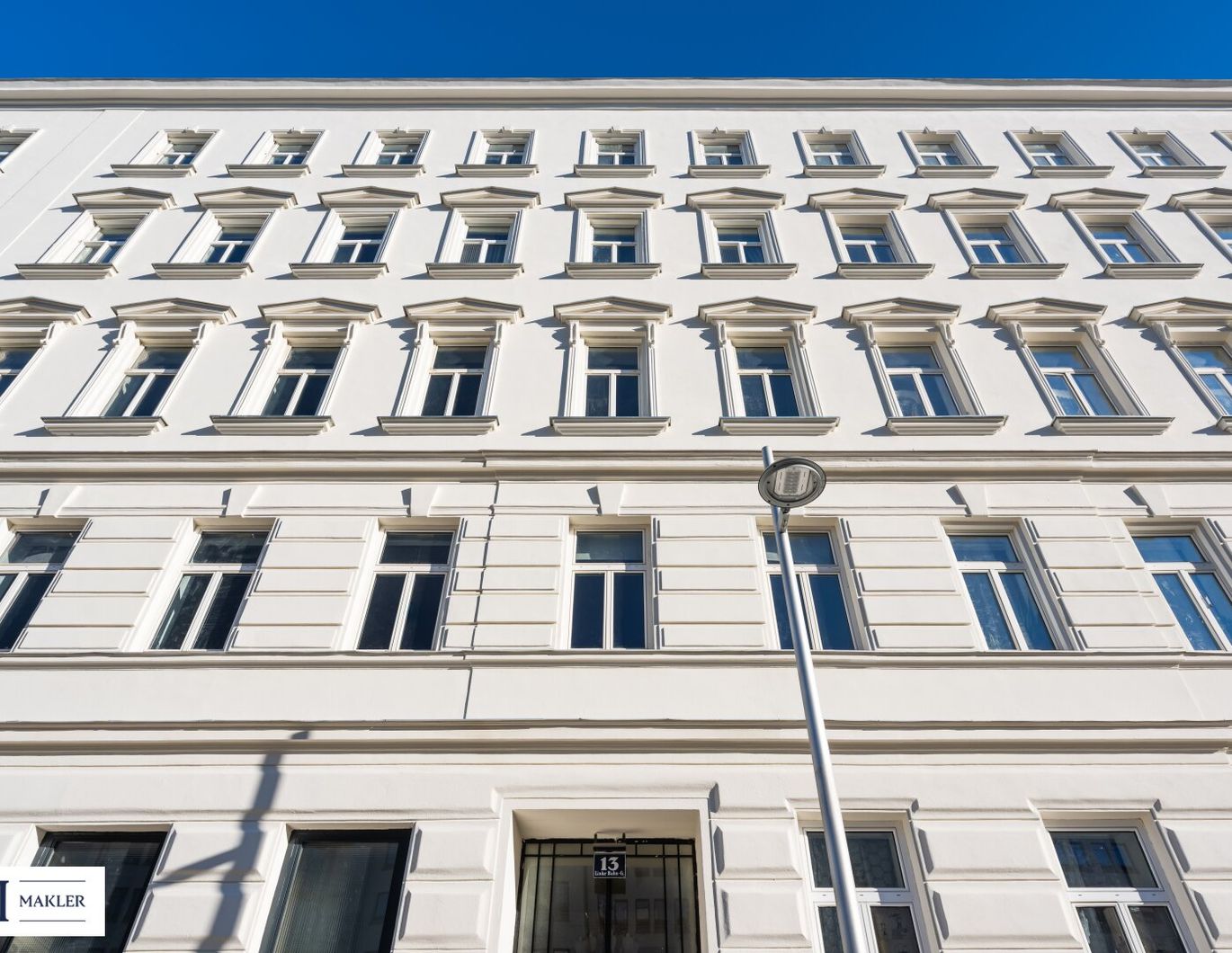 The TAILORED - Großzügiger 7 Zimmer - Altbauerstbezug im Botschaftsviertel