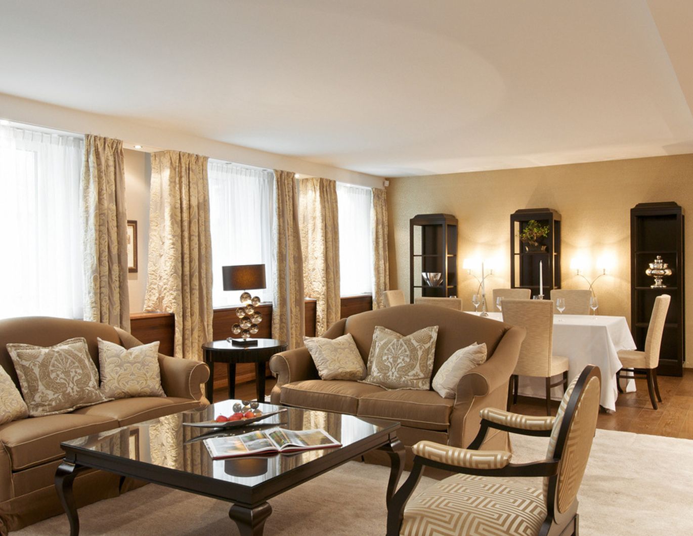 LUXURIÖS WOHNEN IM HERZEN WIENS | EXKLUSIVE, VOLLAUSGESTATTETE 3-ZIMMER WOHNUNG | NÄHE PALAIS COBURG