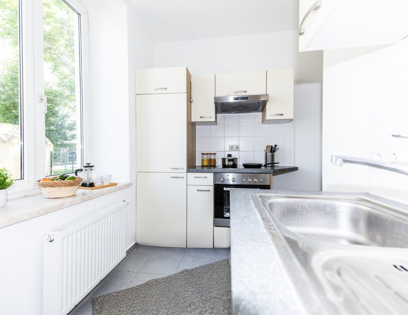 MODERNE AUSSTATTUNG I HOCHWERTIGE KÜCHE I KLARE LINIEN UND ELEGANTE I ZEITGEMÄSSES WOHNEN I RAUMAUFTEILUNG I PROJEKT WOHNEN