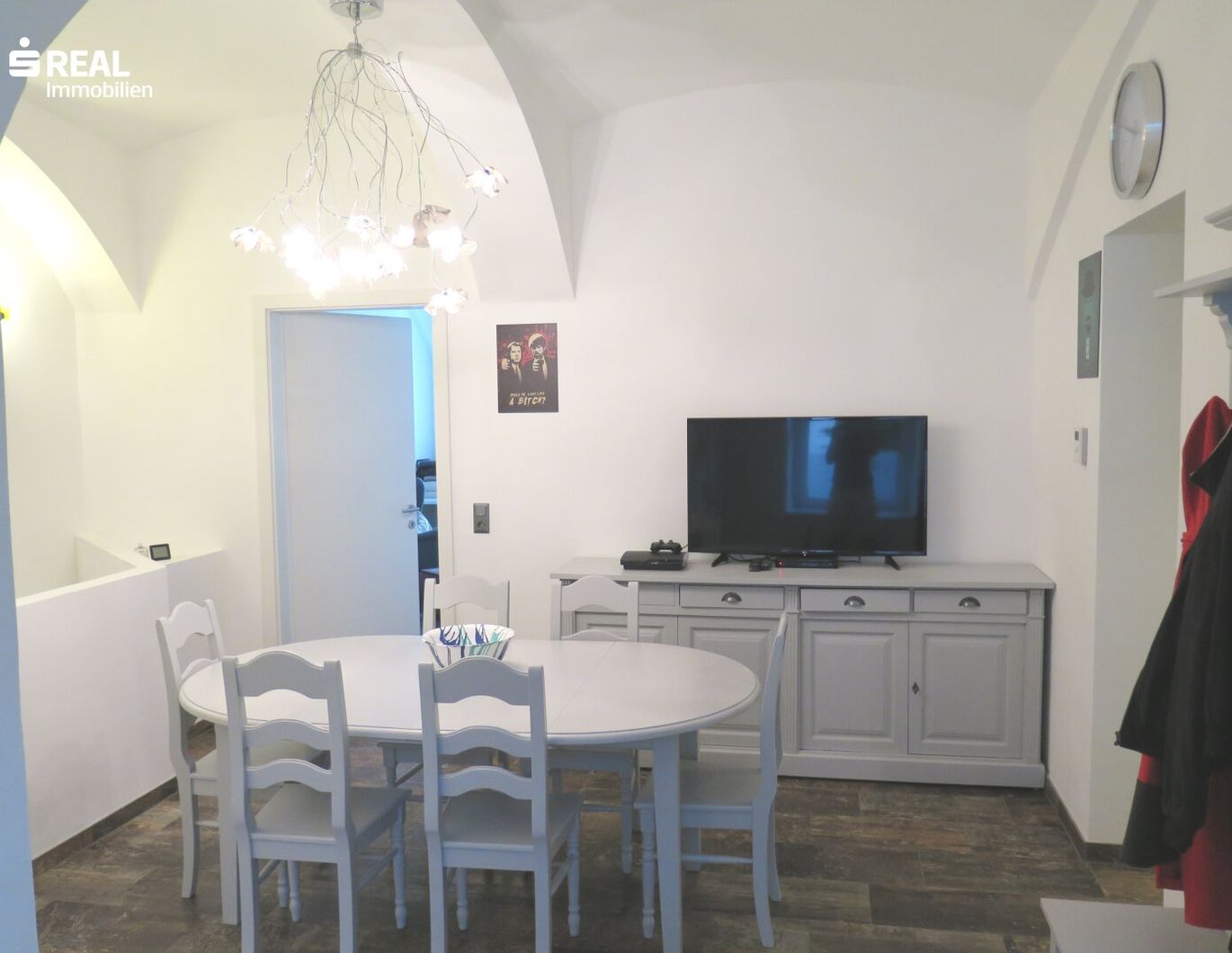 4 Zimmer-Wohnung mit WG-Eignung in zentraler Lage