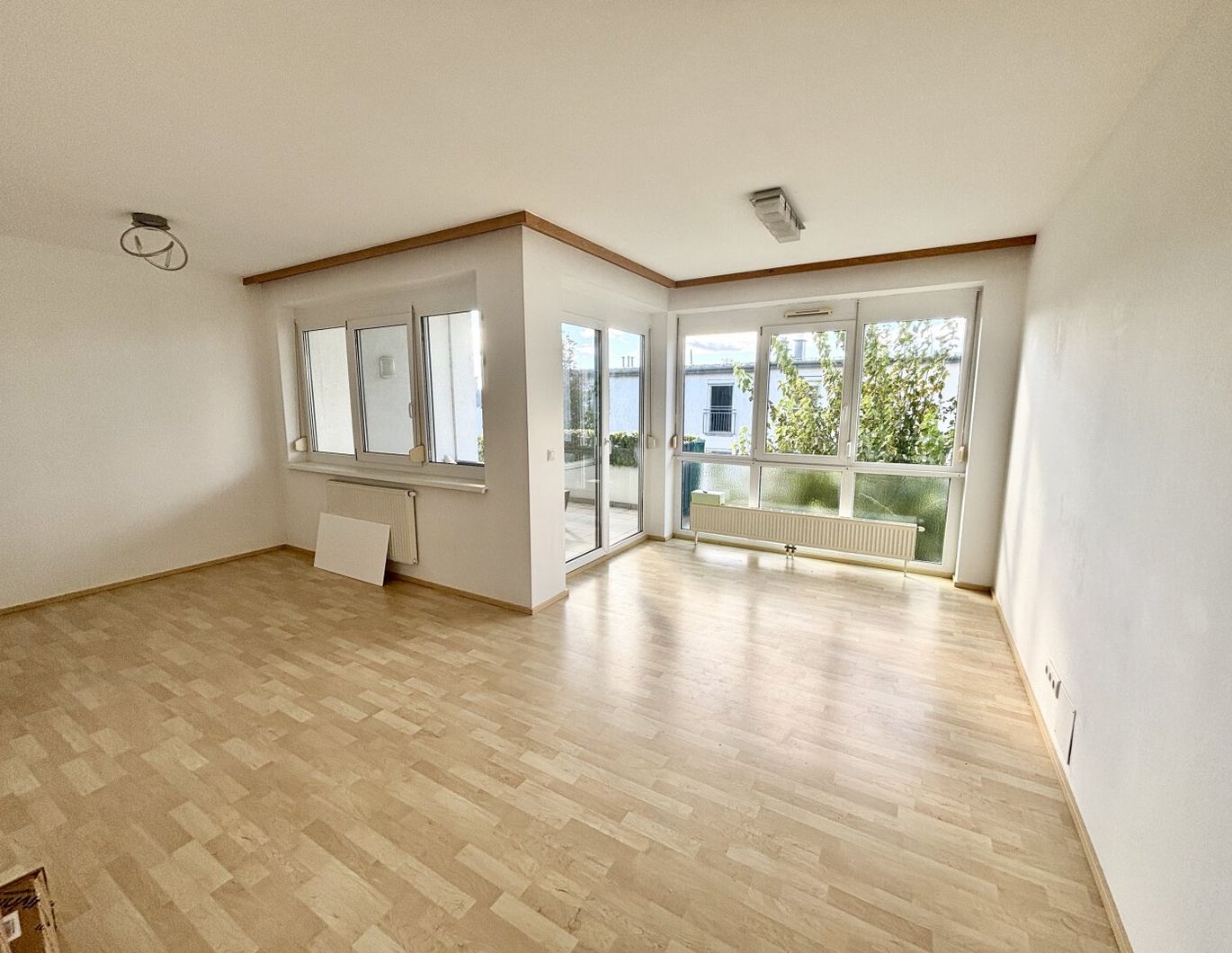 Helle 3-Zimmer-Wohnung mit Loggia in ruhiger Lage - Neusiedl am See