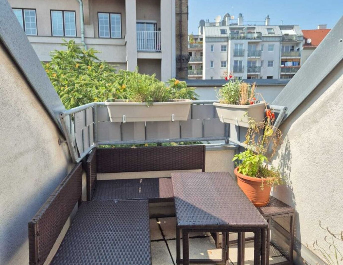 Dachgeschosswohnung in der Sandwirtgasse: ab November frei!
