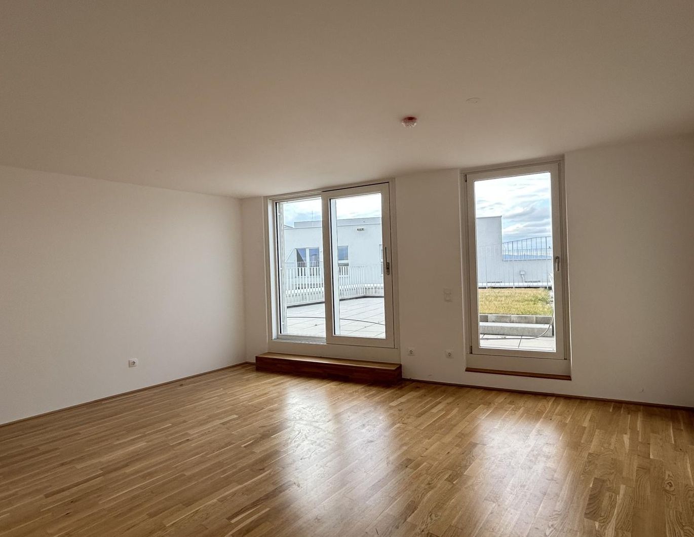 Großzügig & modern: 2-Zimmer-Neubauwohnung mit Dachgarten, provisionsfrei!