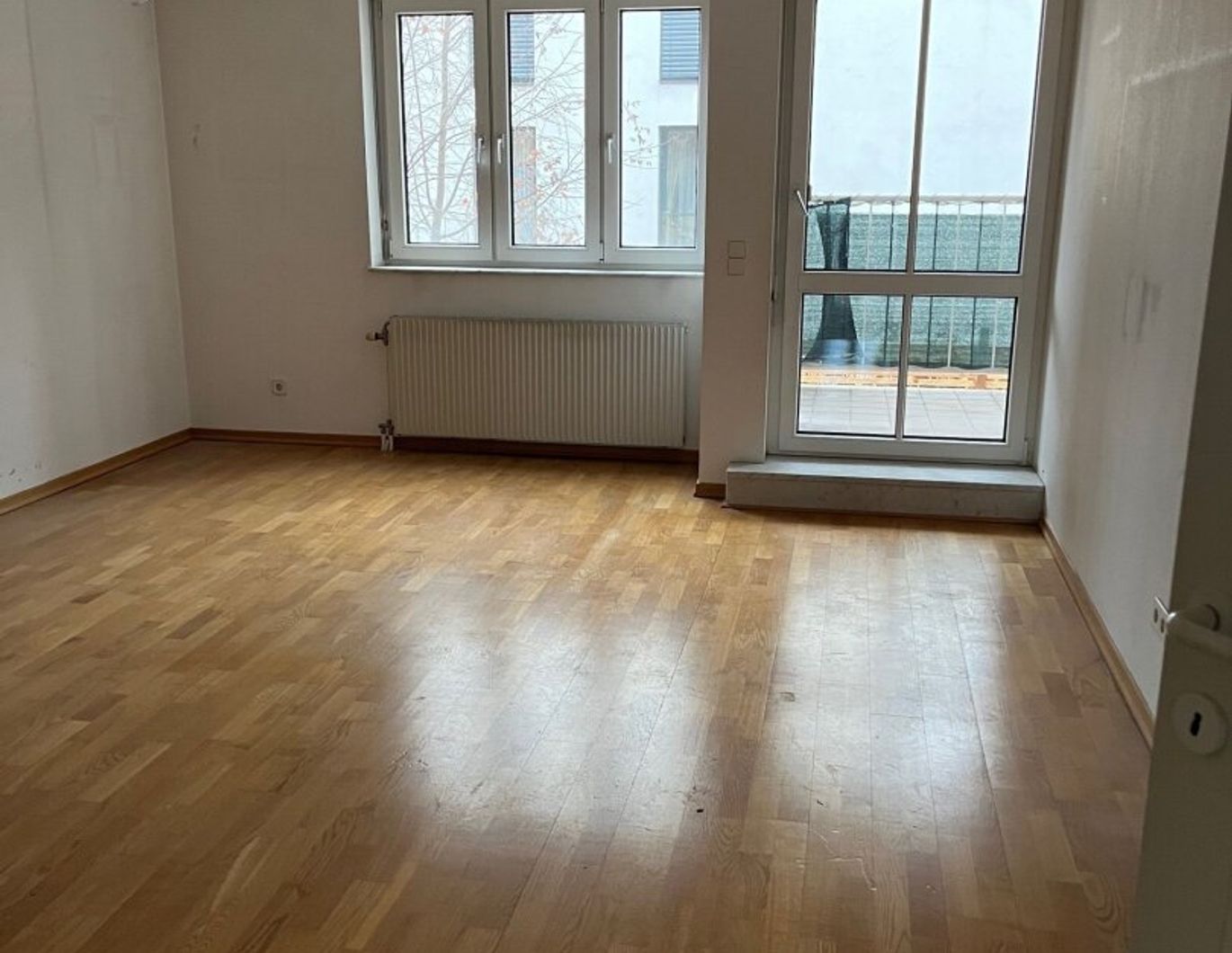 Eigentumswohnung mit Balkon und Garage