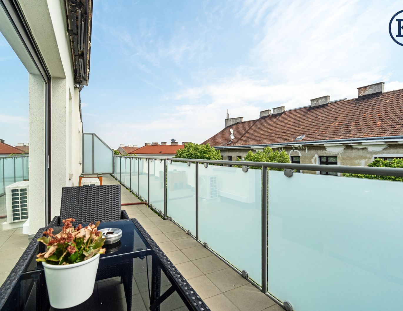 Büro mit Top-Aufteilung & 2 Balkonen im Herzen Meidlings