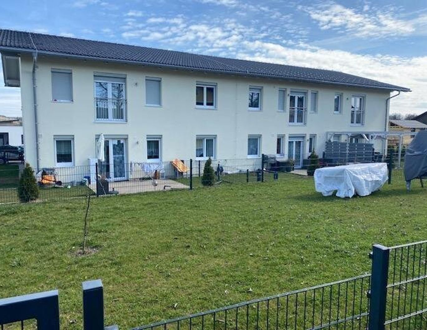 3-Zimmer-Mietwohnung mit Garten in ruhiger Siedlungslage in Moosbach     ‍  ‍  ‍