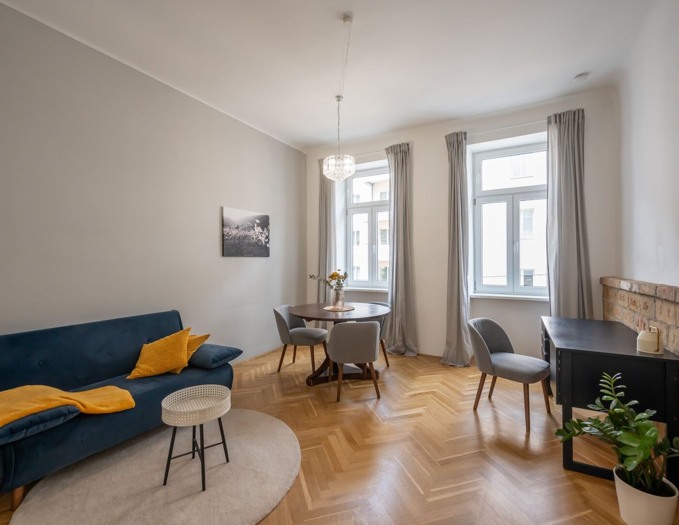 ++NEU++ Fantastische 2 Zimmer Altbauwohnung mit perfektem Grundriss sofort beziehbar - möbliert