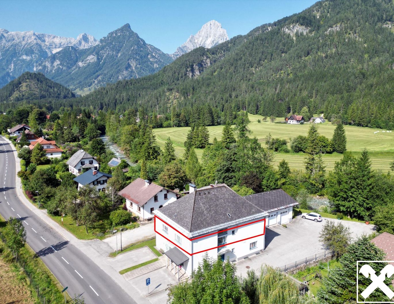 großzügige Wohnung in Ortsnähe