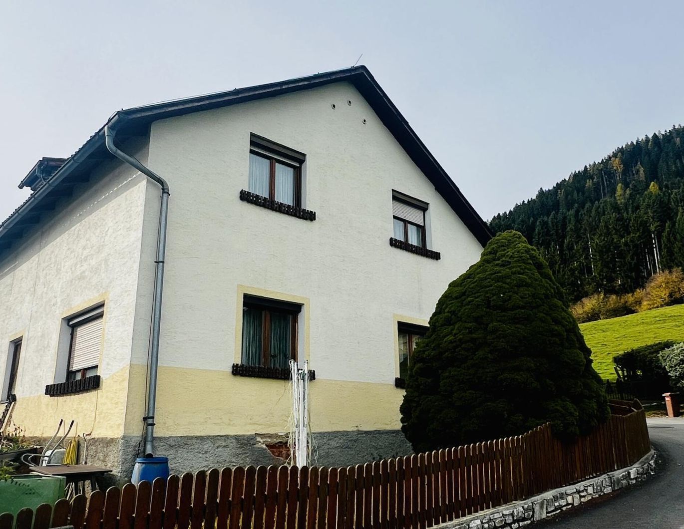 Sanierungsbedürftiges Einfamilienhaus in Sillweg