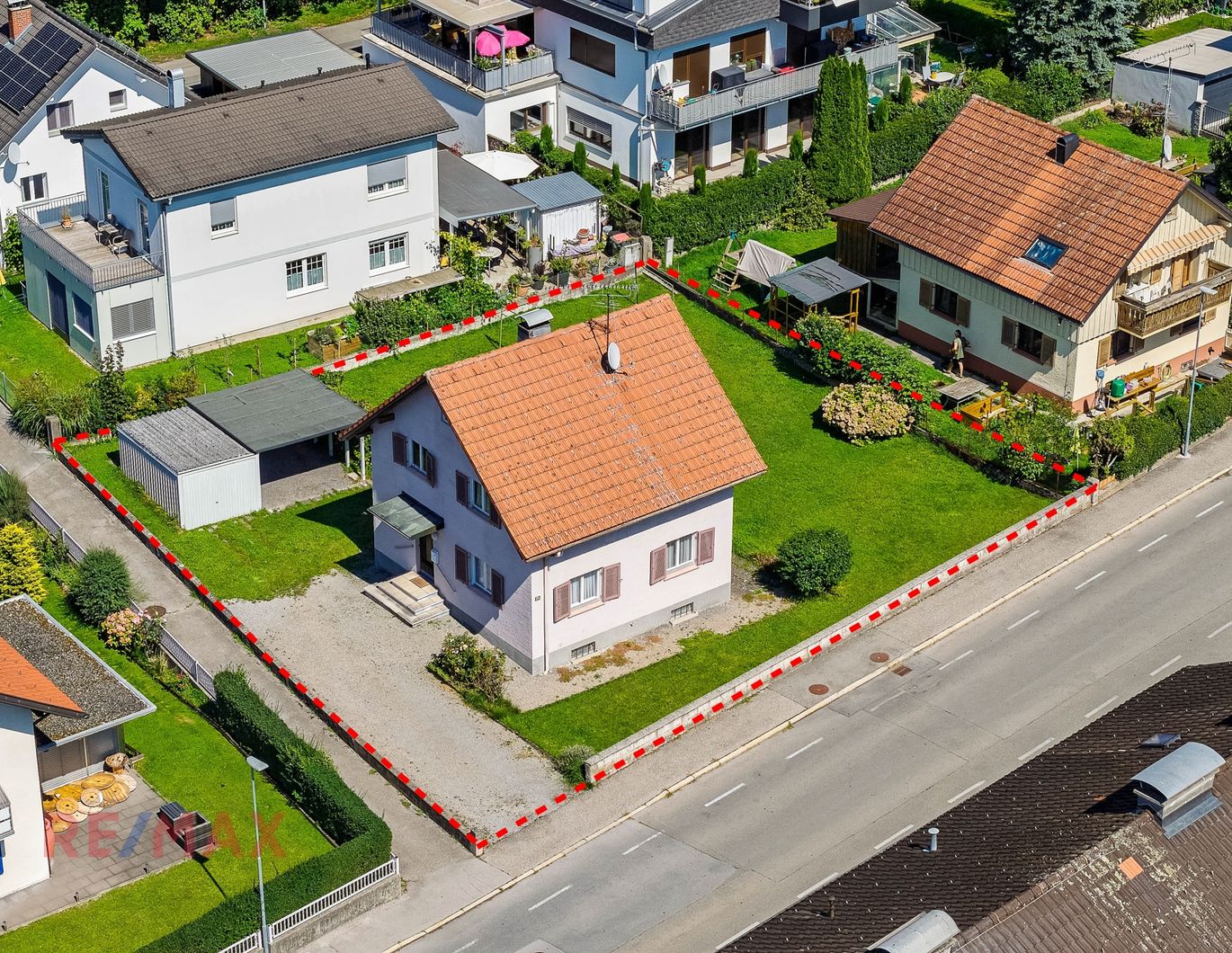 Wohnen in Lauterach: Einfamilienhaus mit großem Grundstück und Renovierungspotenzial